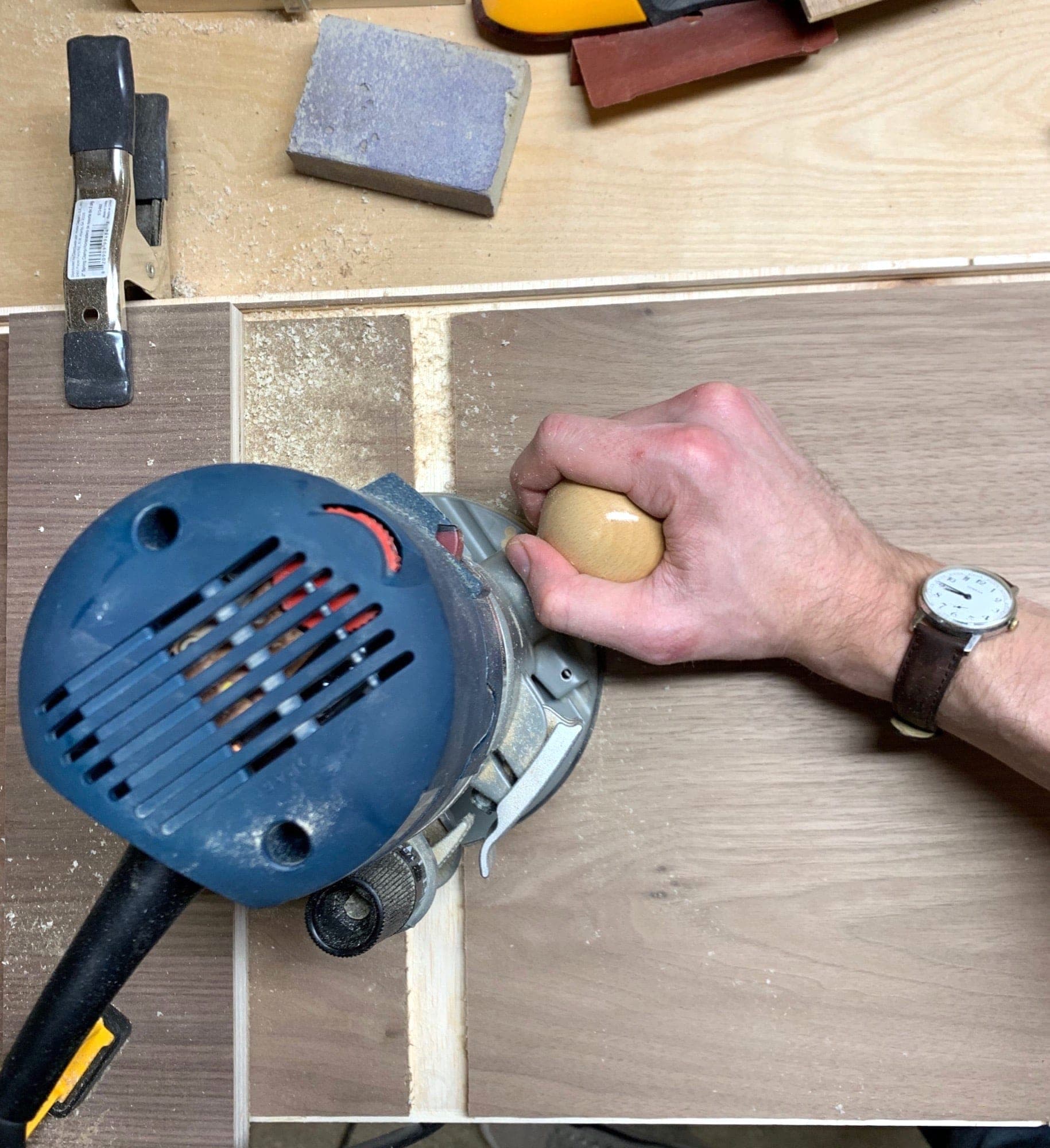 cutting the dado for a divider